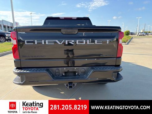 Used 2022 Chevrolet Silverado 1500 Custom RWD image 4