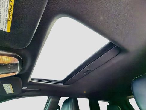 Used 2019 Jeep Grand Cherokee Altitude RWD image 23