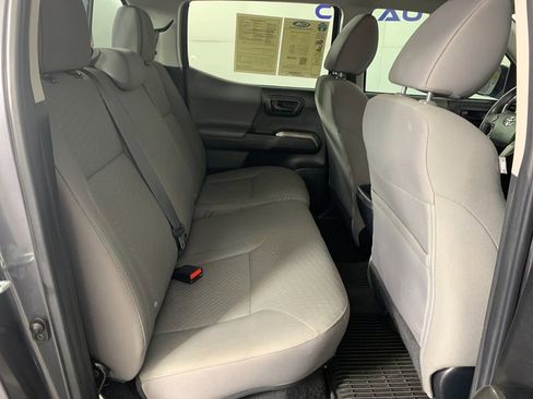 Used 2022 Toyota Tacoma SR5 RWD image 36