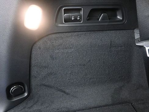 Used 2026 Mercedes-Benz GLS 450 4MATIC image 25