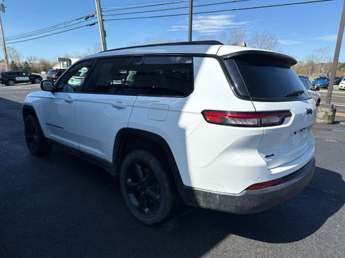 Used 2024 Jeep Grand Cherokee L Altitude image 4
