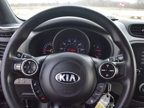 Used 2015 Kia Soul image 25