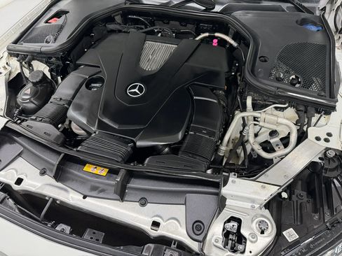 Used 2017 Mercedes-Benz E 400 4MATIC Wagon image 91