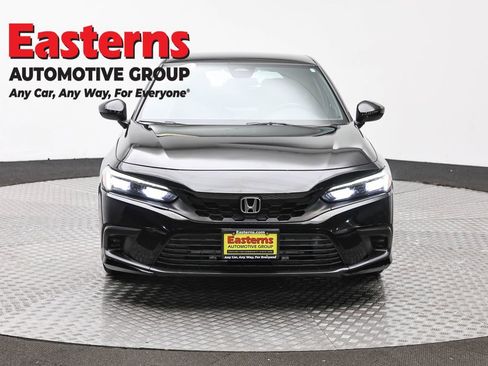 Used 2022 Honda Civic Sport image 2