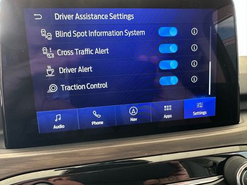 Certified 2020 Ford Escape Titanium AWD/4WD image 41