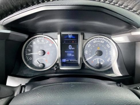 Used 2016 Toyota Tacoma SR5 w/ Towing Package RWD image 26