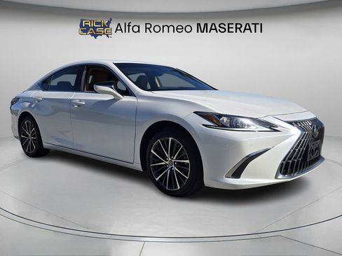 Used 2024 Lexus ES 350 350 w/ Premium Package image 8