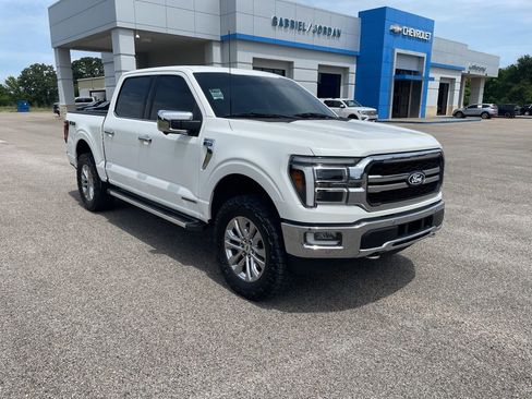 Used 2024 Ford F150 Lariat w/ FX4 Off-Road Package AWD/4WD image 7