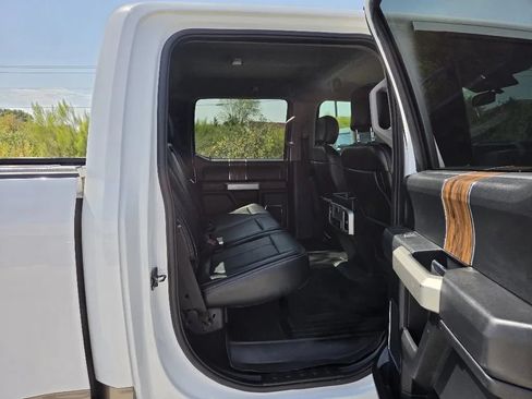 Used 2018 Ford F150 Lariat AWD/4WD image 21