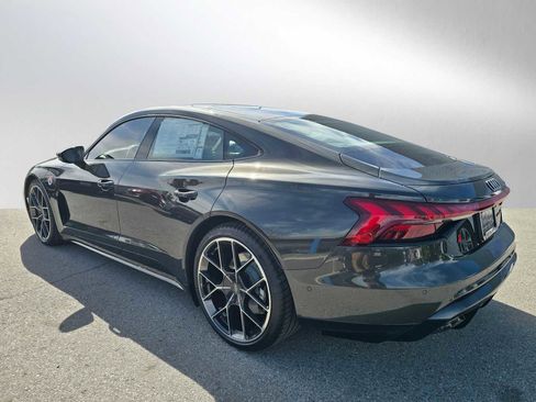 New 2025 Audi S e-tron GT Prestige image 5