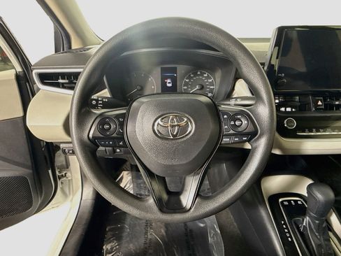 Used 2023 Toyota Corolla LE FWD image 13