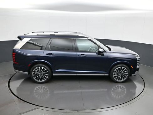 Certified 2026 Hyundai Palisade Calligraphy AWD/4WD image 17