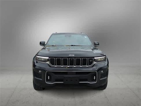 Used 2022 Jeep Grand Cherokee Overland w/ Adv Protech Group III image 3