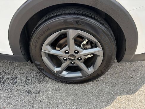 Used 2026 Kia K4 FWD image 30