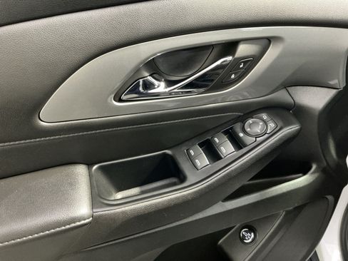 Used 2023 Chevrolet Traverse LT w/ LPO, Floor Liner Package AWD/4WD image 16