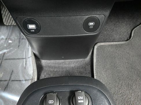 Certified 2022 Kia EV6 Wind w/ Wind Technology Package image 24