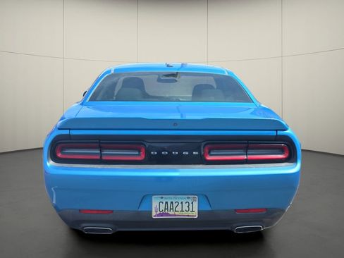 Used 2019 Dodge Challenger SXT RWD image 7