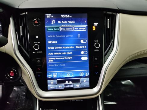 Used 2025 Subaru Outback Premium image 27