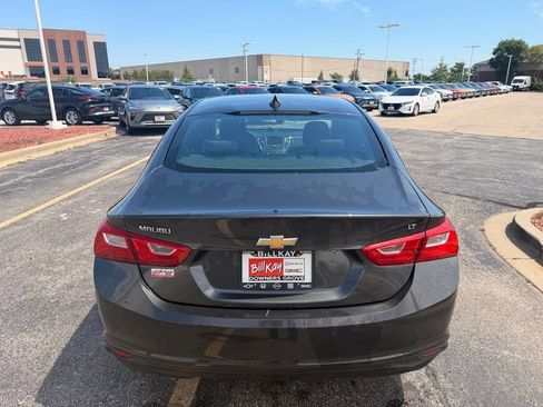 Used 2017 Chevrolet Malibu LT FWD image 6
