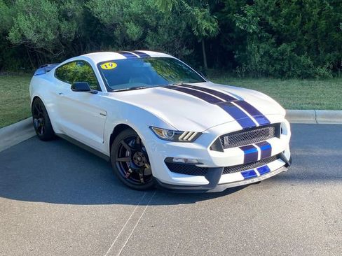 Used 2019 Ford Mustang Shelby GT350 w/ Technology Package RWD image 1