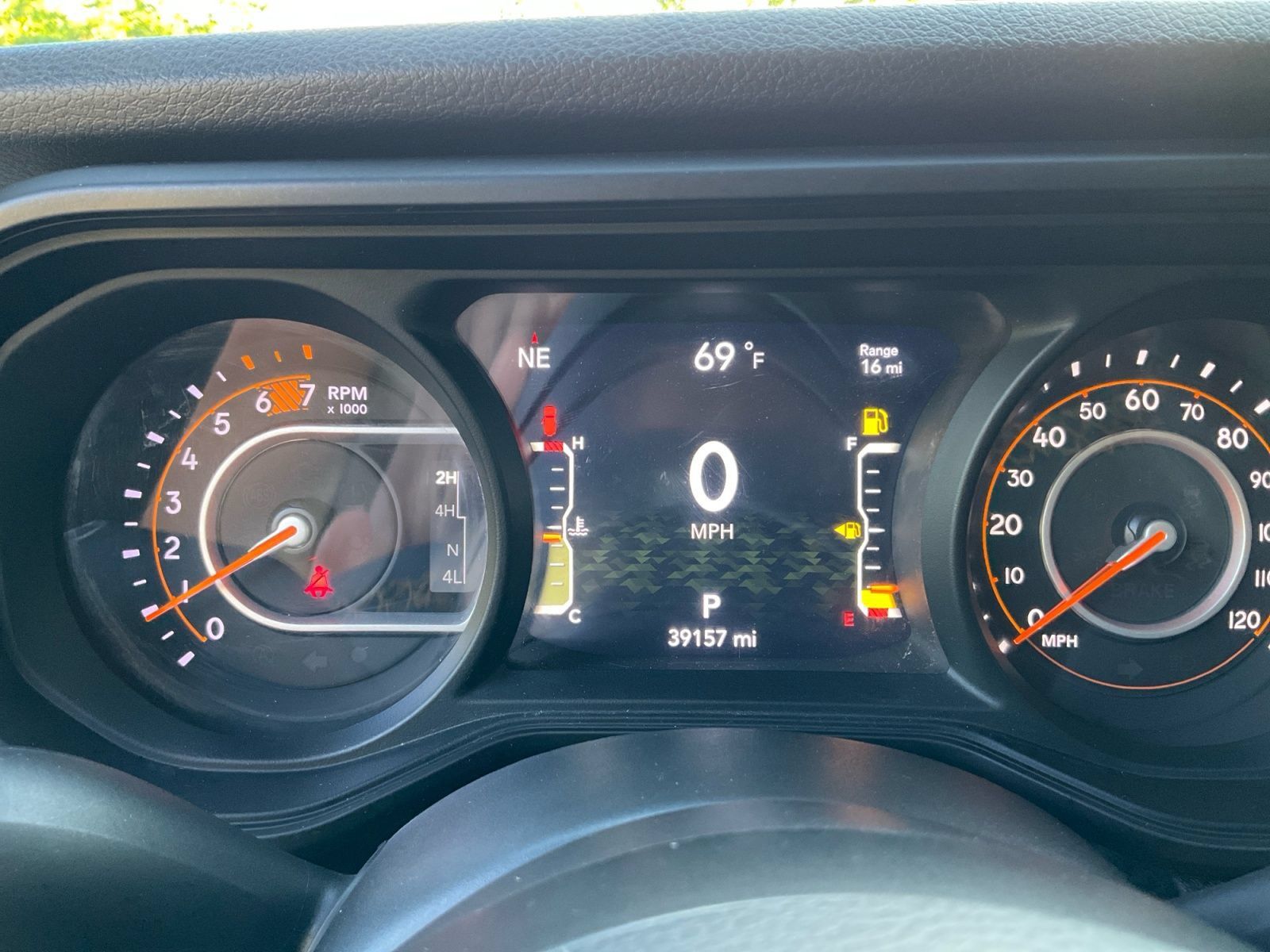 Used 2024 Jeep Wrangler Unlimited Sport AWD/4WD image 28
