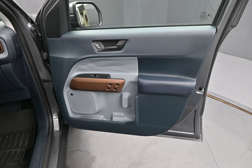 Used 2023 Ford Maverick Lariat w/ Lariat Luxury Package FWD image 14