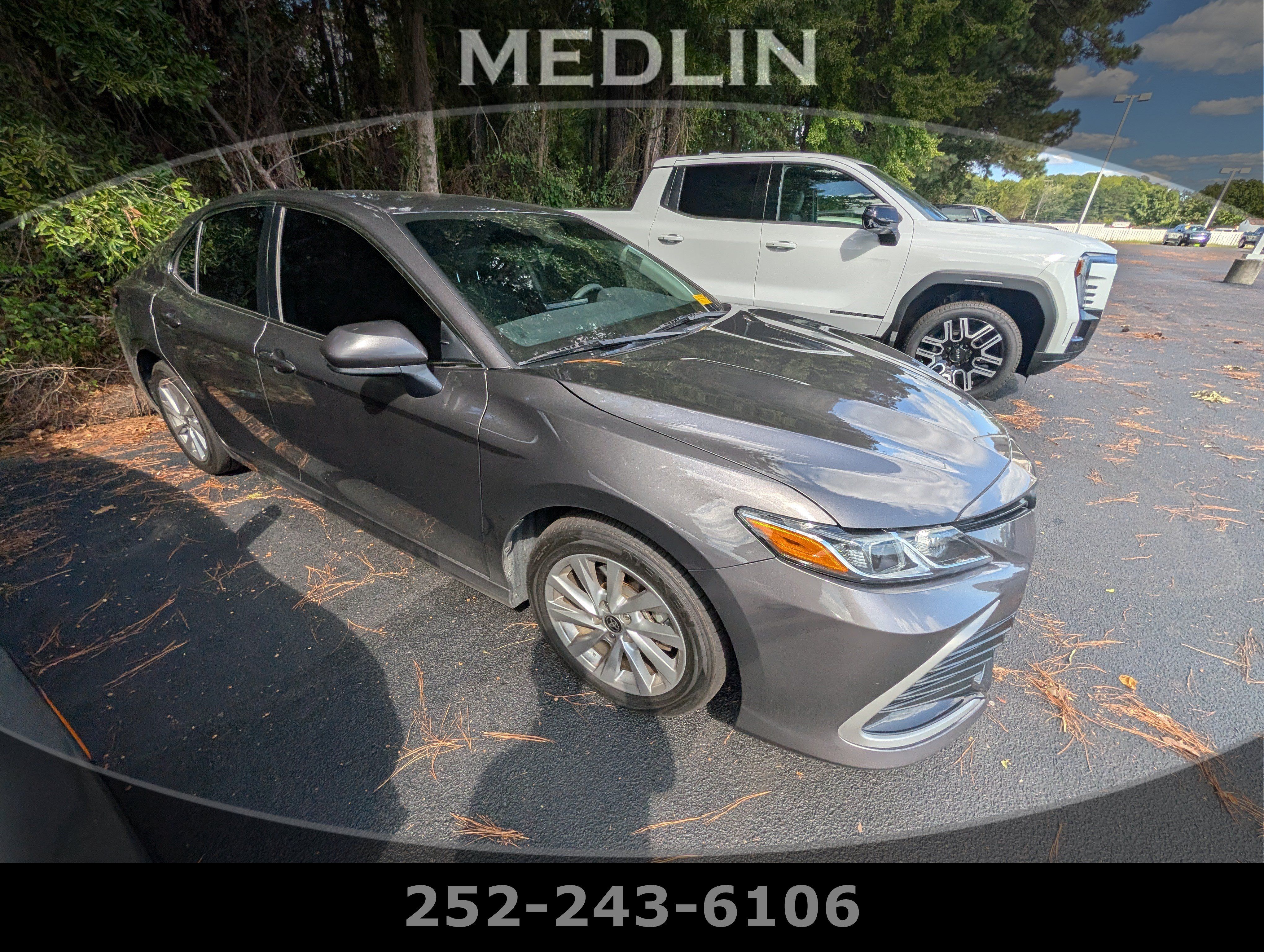 Used 2023 Toyota Camry LE FWD image 1