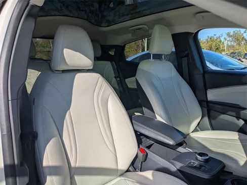 Used 2021 Ford Mustang Mach-E Premium image 9