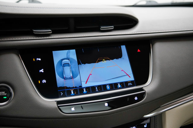 Used 2020 Cadillac XT5 Premium Luxury FWD image 28
