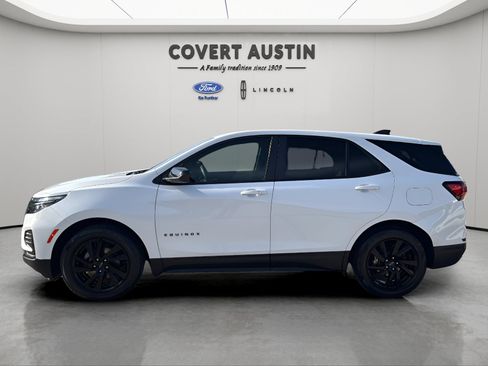 Used 2024 Chevrolet Equinox LS w/ LS Convenience Package FWD image 3