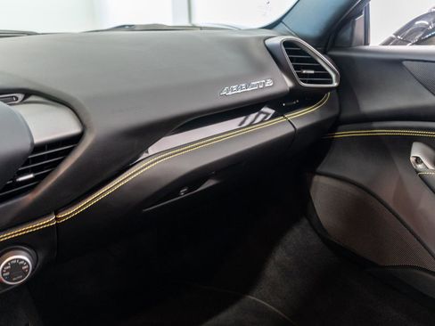 Used 2017 Ferrari 488 GTB image 6