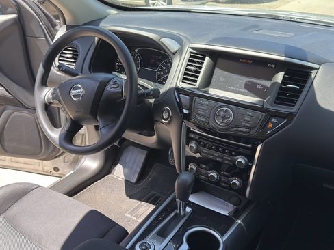 Used 2017 Nissan Pathfinder S AWD/4WD image 46