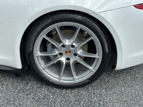 Used 2014 Porsche 911 Carrera 4 image 15