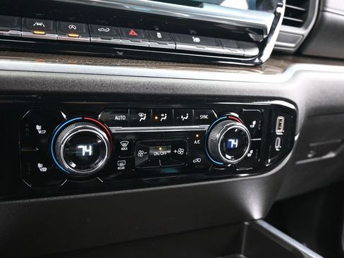 Used 2024 Chevrolet Silverado 1500 RST image 23