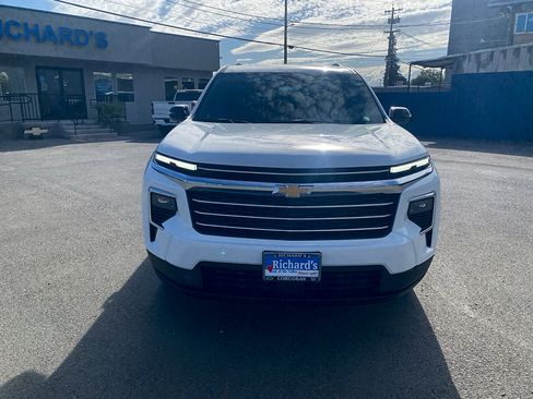 New 2026 Chevrolet Traverse LT FWD image 12