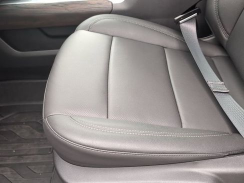 New 2026 GMC Sierra 1500 SLT image 25