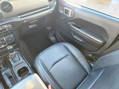 Used 2020 Jeep Gladiator Sport w/ Quick Order Package 24S image 12