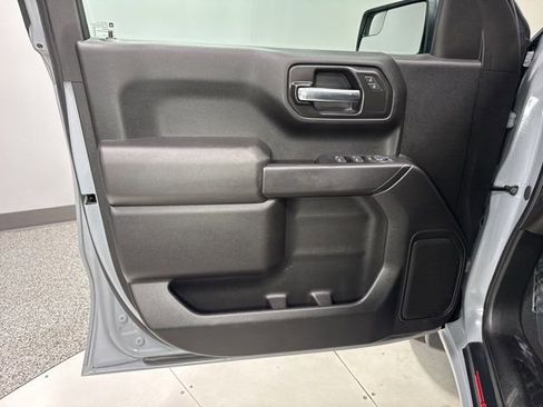 Used 2024 GMC Sierra 1500 Pro w/ Graphite Edition AWD/4WD image 9