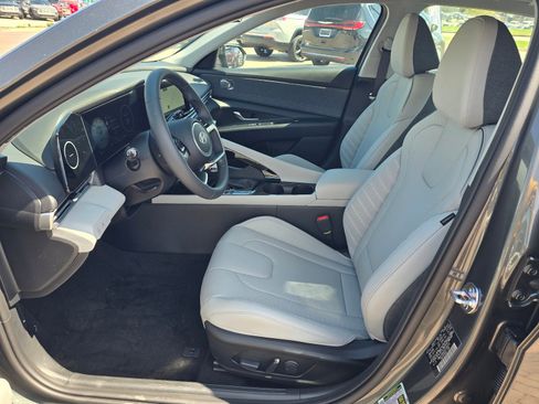 New 2026 Hyundai Elantra Limited w/ Cargo Package image 11