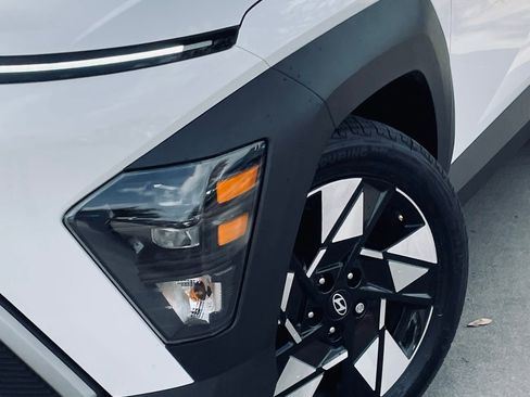 Used 2025 Hyundai Kona SEL image 8