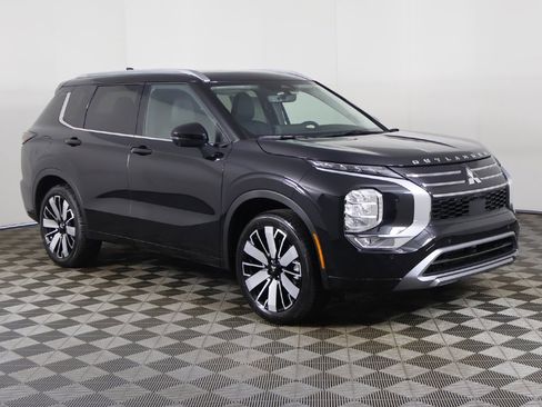 New 2025 Mitsubishi Outlander SEL image 58