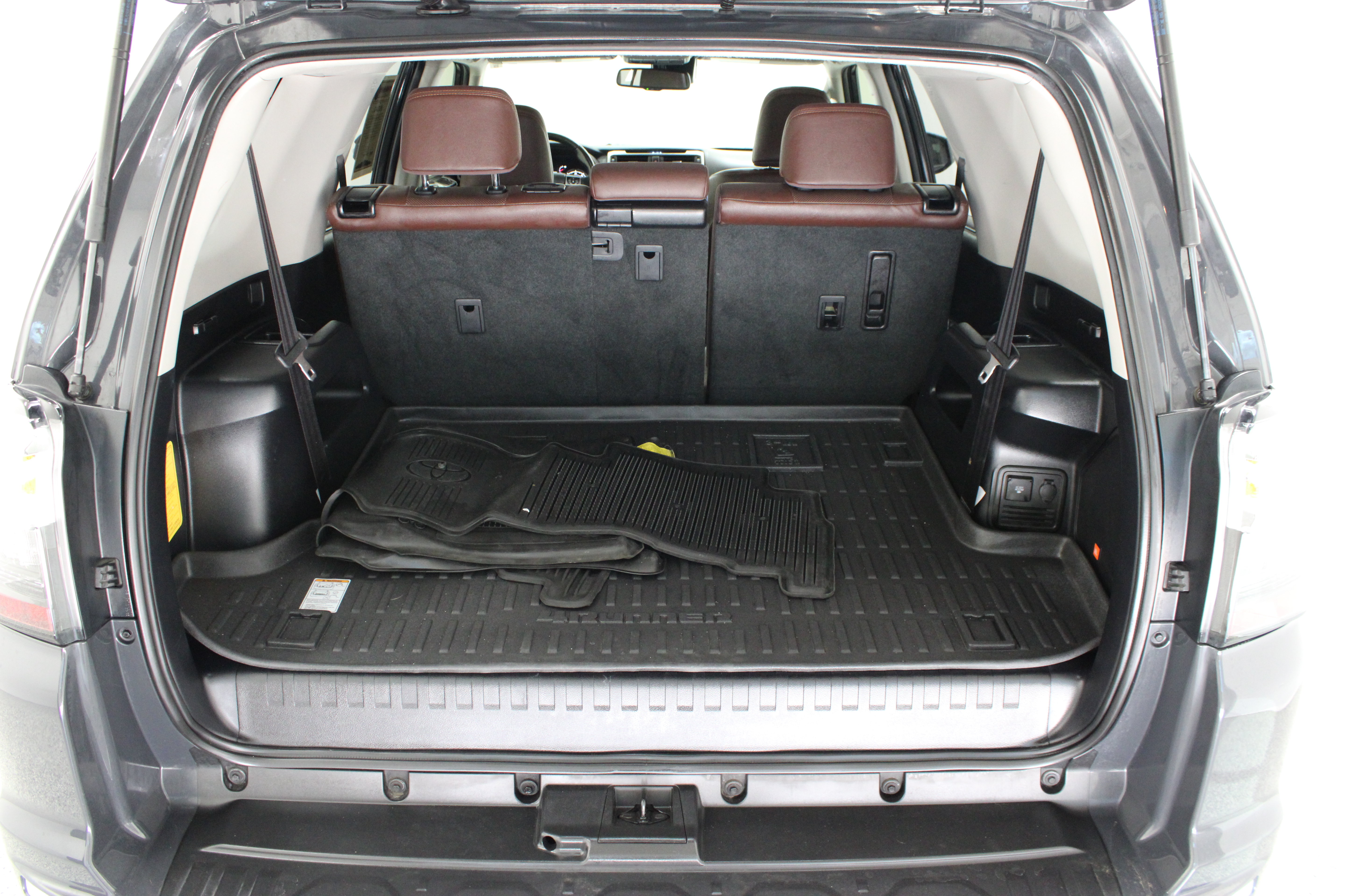Used 2024 Toyota 4Runner Limited AWD/4WD image 34