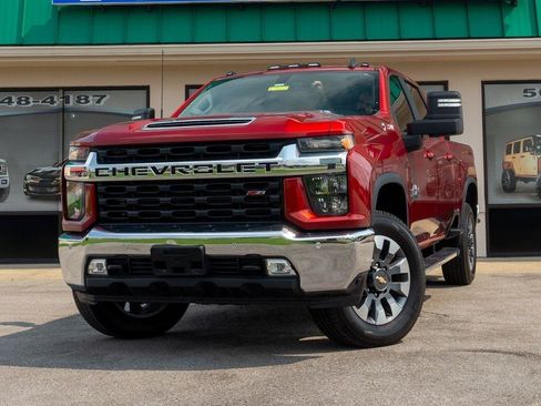 Used 2021 Chevrolet Silverado 2500 LT w/ Texas Edition AWD/4WD image 6