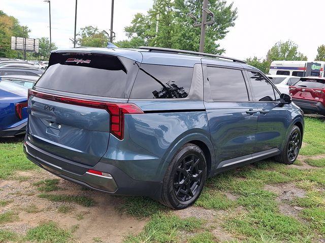 Certified 2025 Kia Carnival SX w/ SX Dark Edition Package FWD image 6
