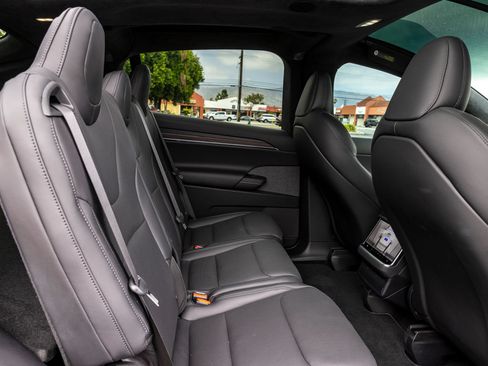 Used 2023 Tesla Model X AWD/4WD image 36