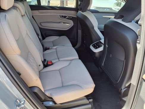 New 2026 Volvo XC90 B6 Plus w/ Protection Package Premier image 10