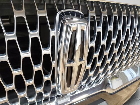 Used 2024 Lincoln Aviator AWD w/ Premium Package image 12