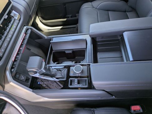 New 2025 Toyota Tundra Platinum image 15