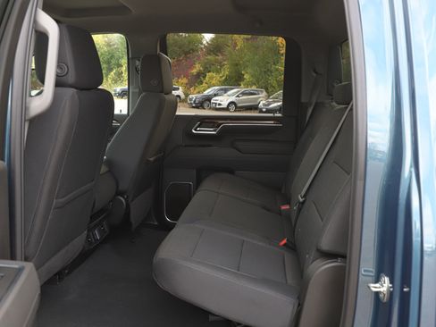 Used 2025 Chevrolet Silverado 3500 LT w/ Safety Package image 17