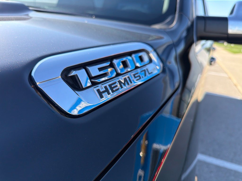 Used 2019 RAM 1500 Limited AWD/4WD image 9